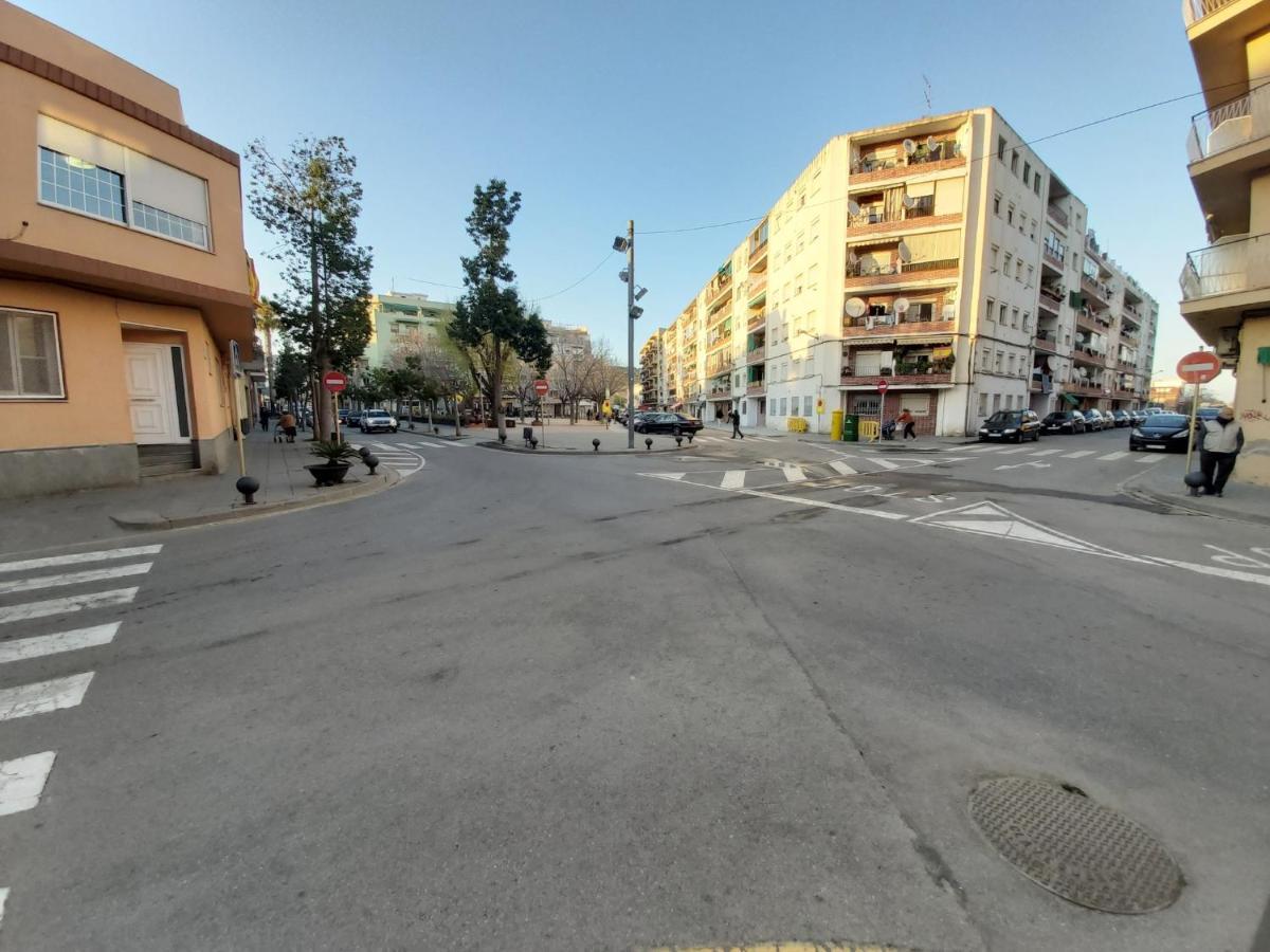 Diana Apartamento Con Terraza Muy Cerca Del Mar Pineda de Mar Eksteriør billede