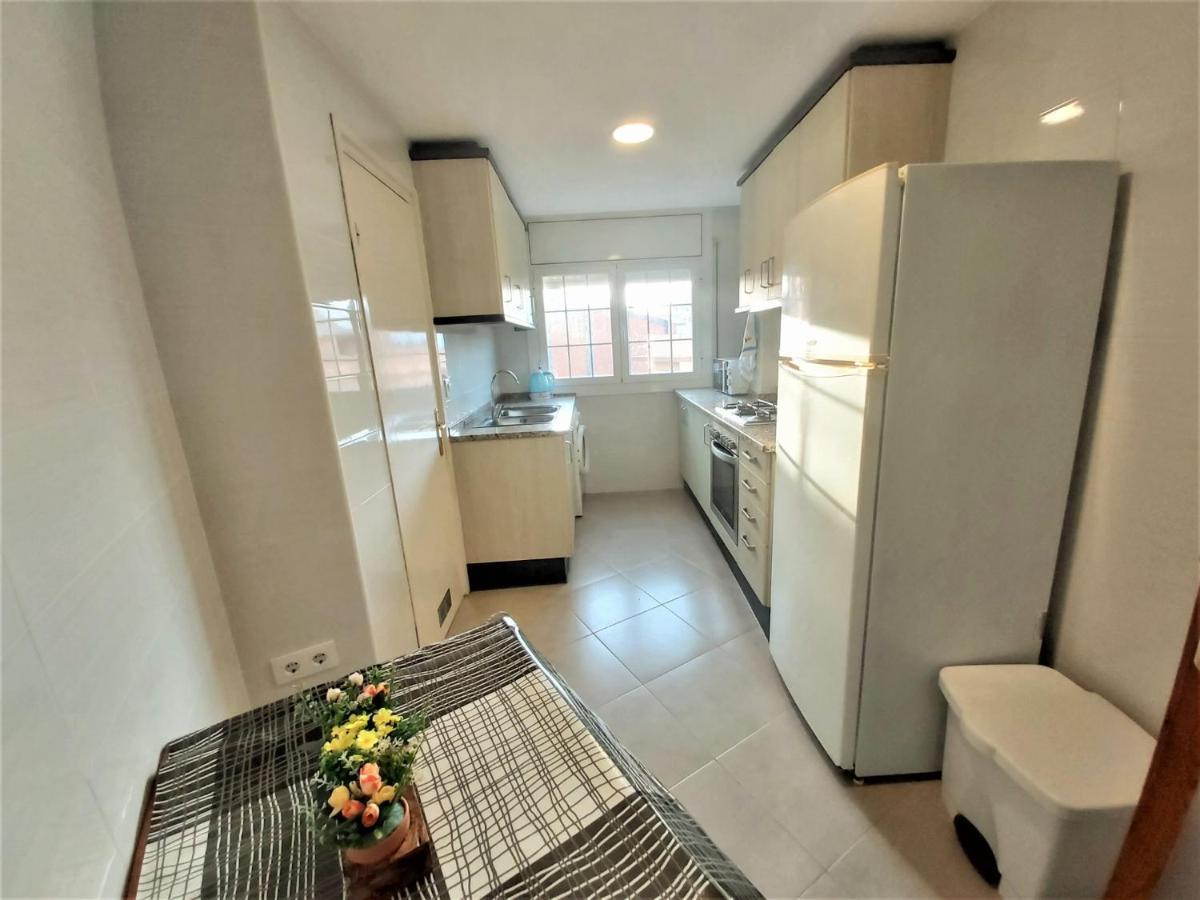 Diana Apartamento Con Terraza Muy Cerca Del Mar Pineda de Mar Eksteriør billede
